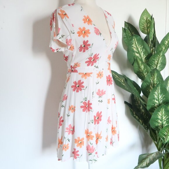 Privacy Please White Orange Floral Mini Dress V Neck Short Sleeve Tie Waist S - Picture 4 of 13